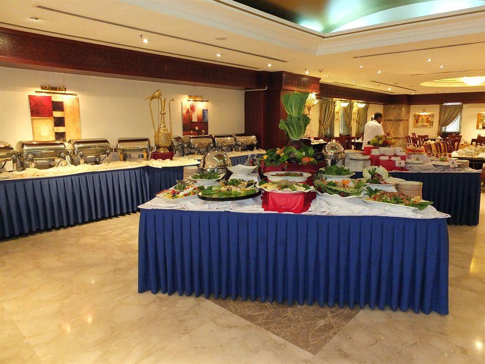 Gloria Hotel Доха Екстериор снимка