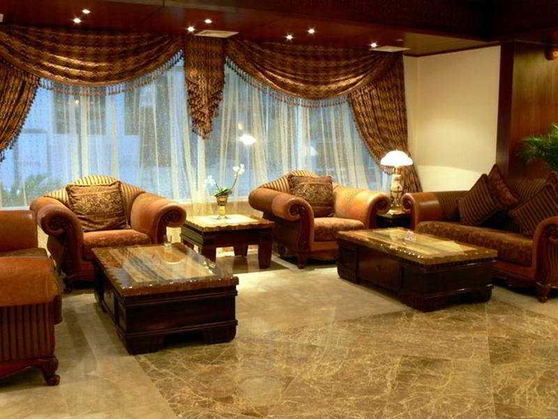 Gloria Hotel Доха Интериор снимка