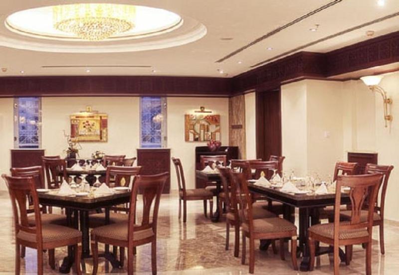 Gloria Hotel Доха Ресторант снимка
