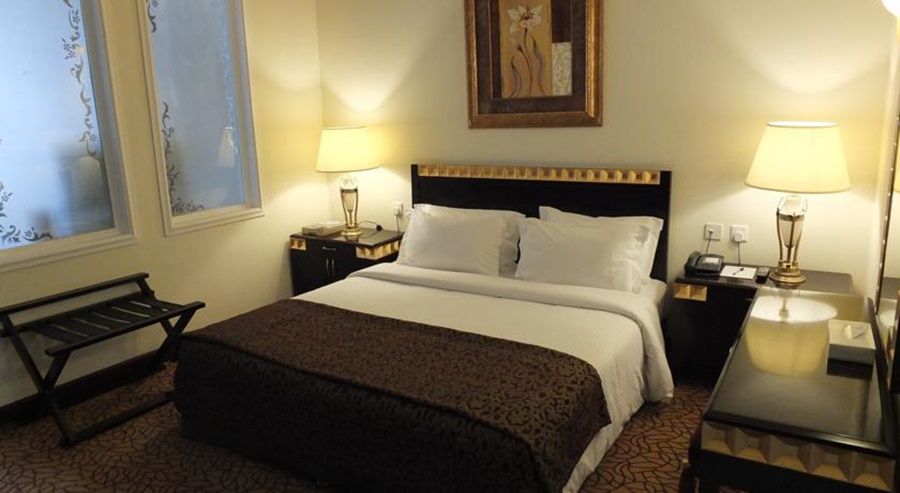Gloria Hotel Доха Екстериор снимка